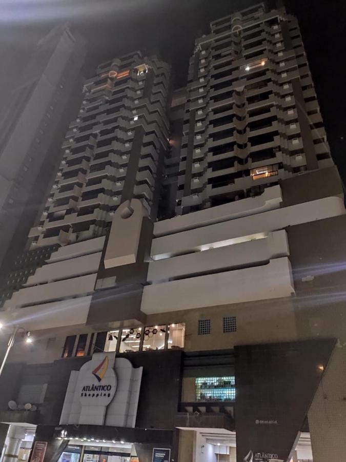 Apto A 30M Da Praia Sobre Shopping Atlantico Balneário Camboriú Exteriör bild