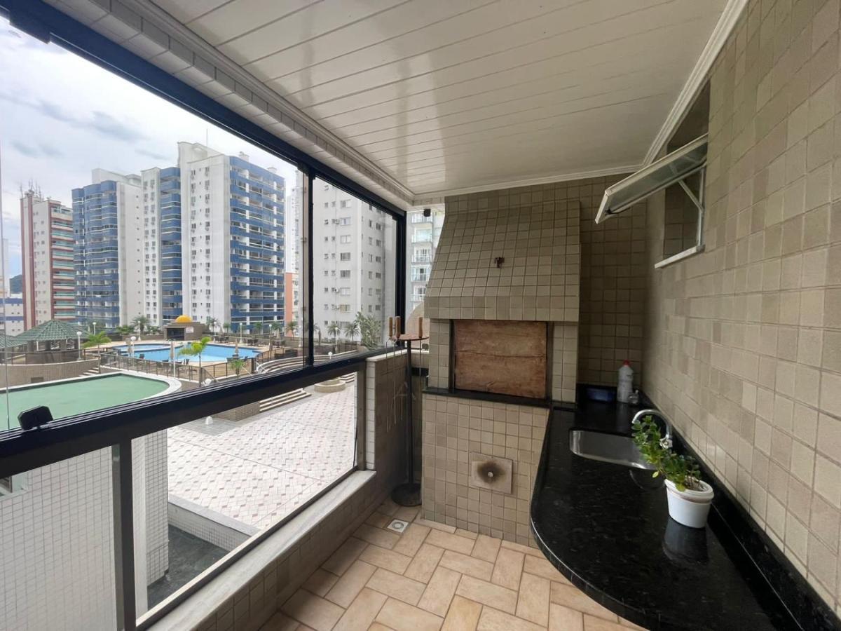 Apto A 30M Da Praia Sobre Shopping Atlantico Balneário Camboriú Exteriör bild